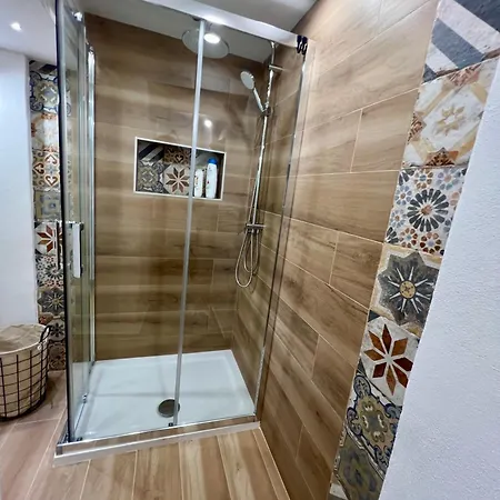 Kensia House - Centro Storico - Stazione Apartment